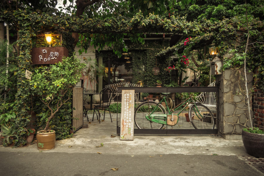 quán cafe sân vườn phong cách cổ điển