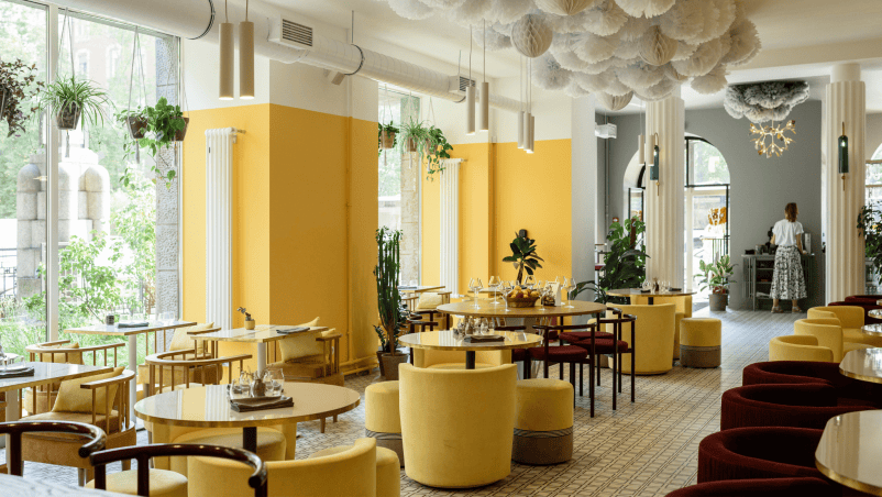 Lựa chọn đúng phong cách kiến trúc cho nhà hàng sẽ giúp tổng thể nhà hàng có sự đồng bộ, thuận mắt. 