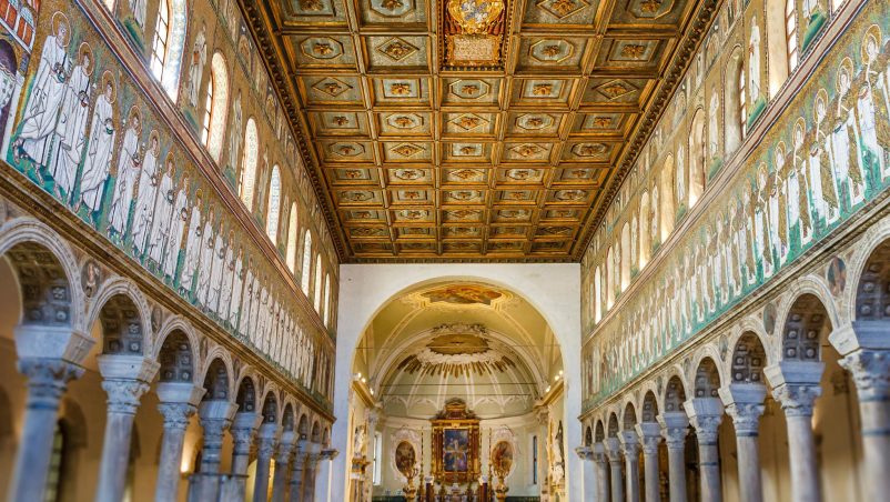 Saint Apollinare Nuovo tại Ravenna