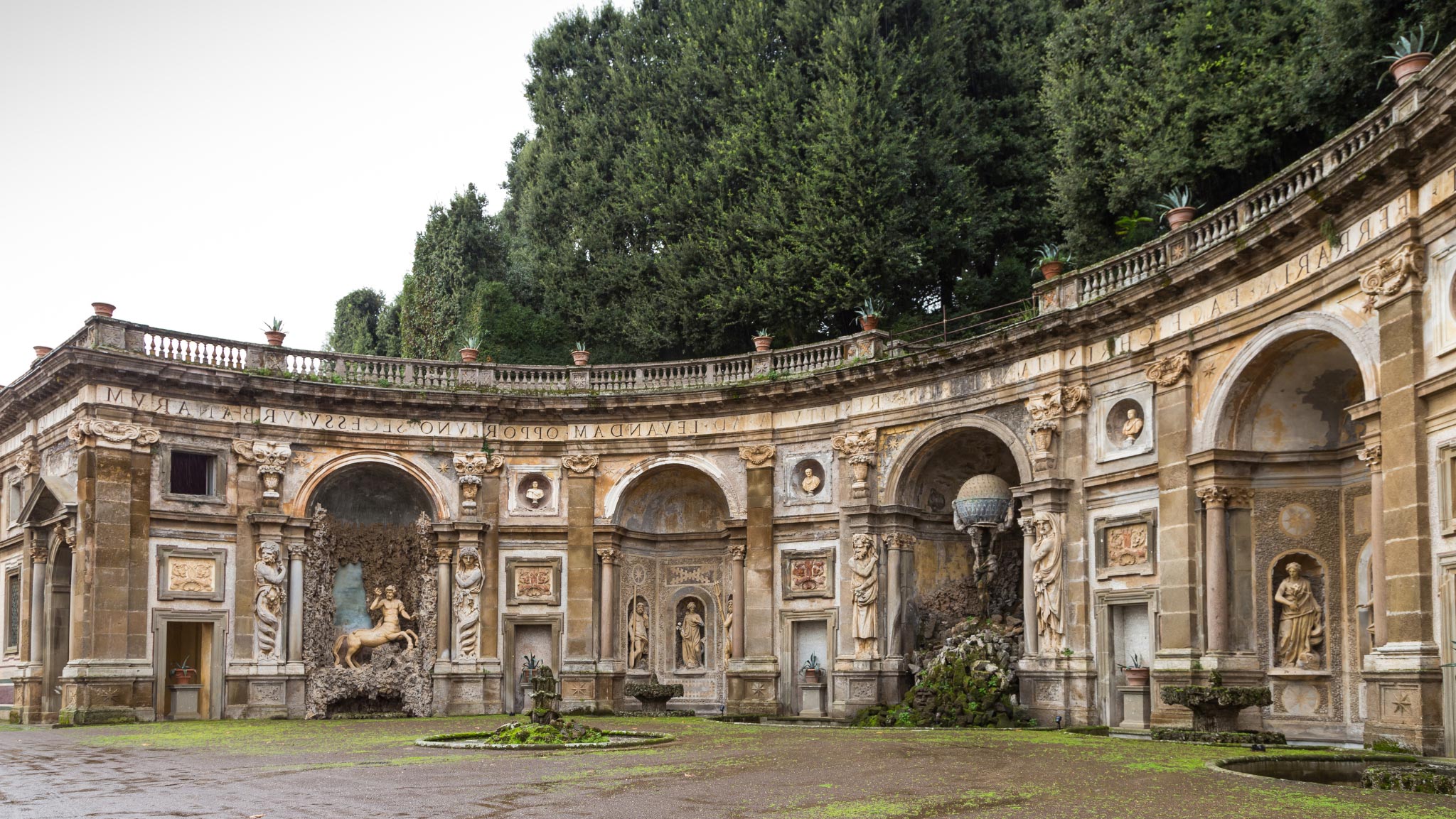 MÔ HÌNH KIẾN TRÚC FLORENCE THỂ HIỆN TỶ LỆ VÀNG VÀ BỐ CỤC CÂN XỨNG